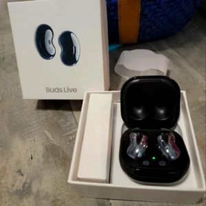 Samsung Galaxy Buds Live in Mystic Black